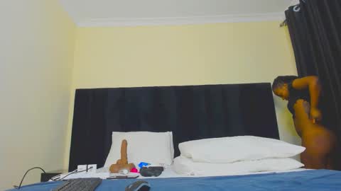 danielle_rock online show from 10/14/25, 10:38