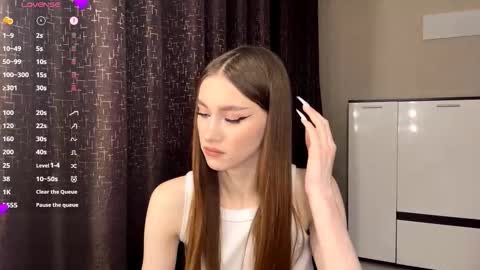 Trisha wanna play  Meow online show from 02/26/26, 05:23