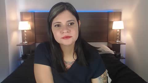 daniellerain online show from 11/02/25, 05:37