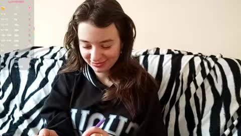 Mia online show from 12/15/25, 09:13