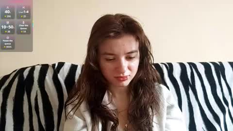 Mia online show from 12/22/25, 06:54