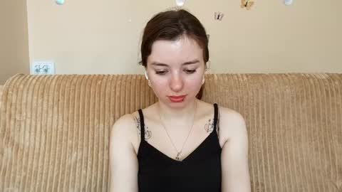 Mia online show from 06/09/26, 07:09