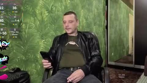 Snapshot of danielocool chatting on 10/19/25, 07:09 DanieloCool online show from 10/19/25, 07:09