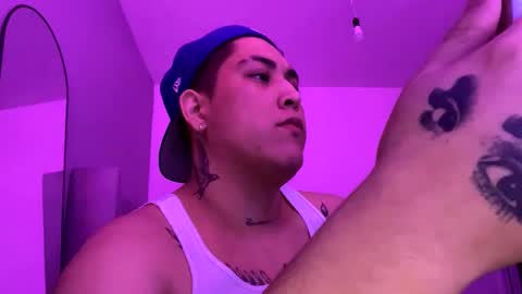 Snapshot of danieltarot81 chatting on 10/30/25, 02:35 cry daniel online show from 10/30/25, 02:35