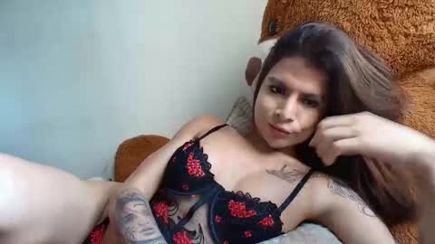 Snapshot of danii_rose chatting on 05/15/26, 08:16 Rose online show from 05/15/26, 08:16