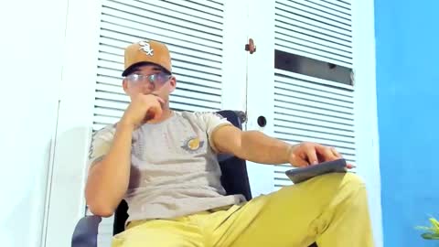 Dani online show from 02/17/25, 03:47