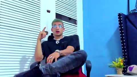 Dani online show from 02/19/25, 03:50