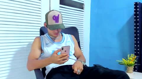 Dani online show from 02/20/25, 04:07