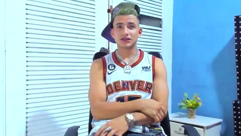 Dani online show from 02/25/25, 04:03