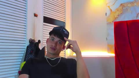 Dani online show from 10/29/25, 03:53