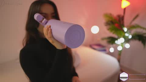 Snapshot of danii_xoxo chatting on 02/19/25, 11:57 online show from 02/19/25, 11:57