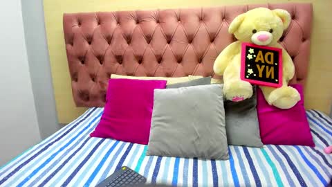 DaniiBelluci  online show from 03/05/25, 04:02