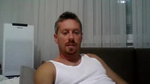 daniel online show from 11/21/25, 10:52