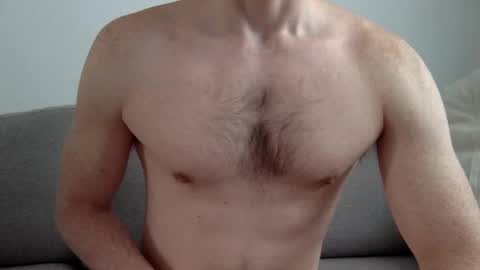 Snapshot of danishguysdicks chatting on 02/20/25, 08:28 Buzzy online show from 02/20/25, 08:28