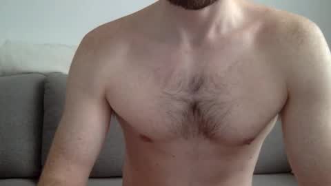 Snapshot of danishguysdicks chatting on 01/09/26, 10:29 Buzzy online show from 01/09/26, 10:29