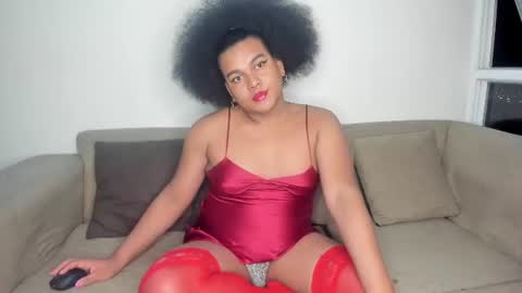 Snapshot of danisweet_ chatting on 07/12/26, 02:24 dani online show from 07/12/26, 02:24
