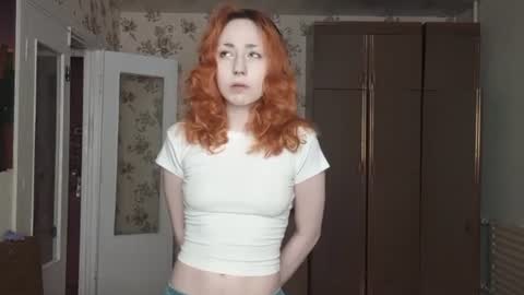 Snapshot of danitawind chatting on 06/29/26, 01:11 Kiki online show from 06/29/26, 01:11