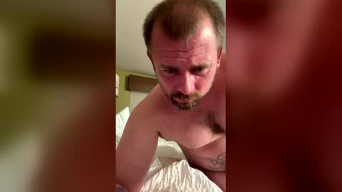 Snapshot of dank438 chatting on 12/16/25, 04:17 dank438 online show from 12/16/25, 04:17