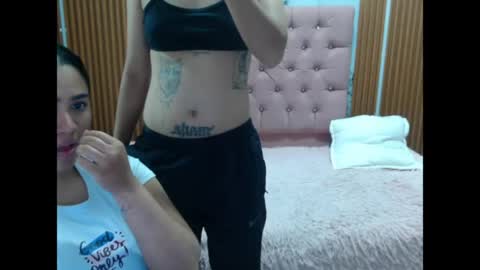Danniela y Victoria online show from 05/27/26, 01:57