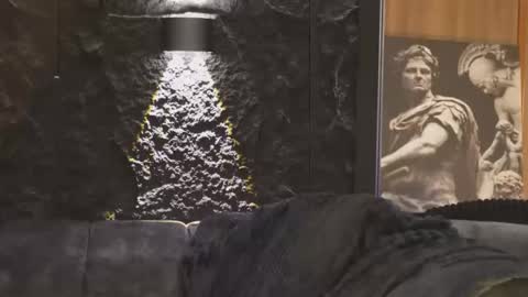 Dann saenz online show from 10/27/25, 04:05