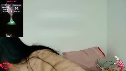 Snapshot of danna_1111 chatting on 09/24/25, 08:01 danna online show from 09/24/25, 08:01