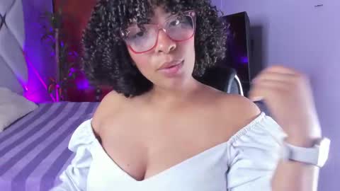 DannaBerry online show from 09/29/25, 04:12