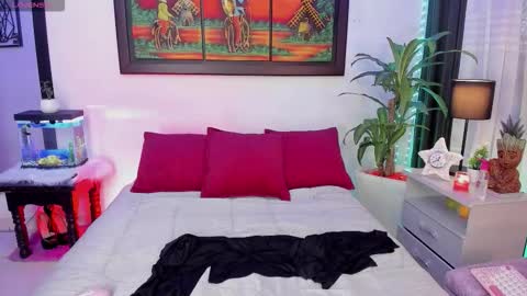 Snapshot of danna_ferri_ chatting on 02/03/26, 05:40 DANNA online show from 02/03/26, 05:40