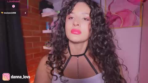 Danna Lovs online show from 09/25/25, 05:49