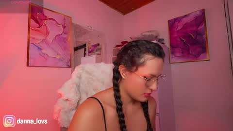 Danna Lovs online show from 05/05/26, 12:13