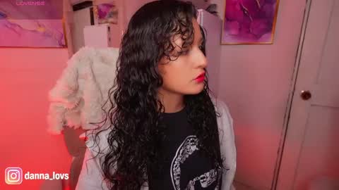 Danna Lovs online show from 05/07/26, 10:20