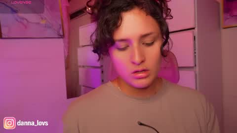 Danna Lovs online show from 06/08/26, 09:15