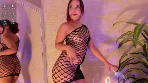 Danna Ortega online show from 05/01/26, 11:26
