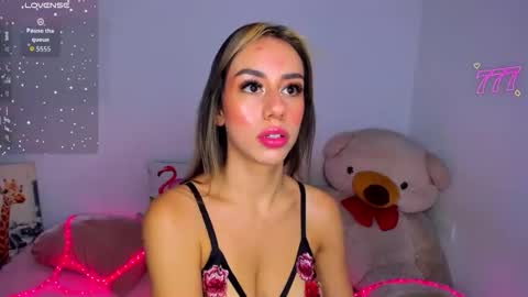 Danna Rhodes online show from 05/08/26, 06:41