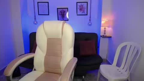 Danna online show from 11/05/25, 09:48