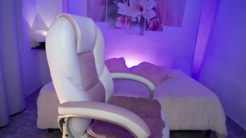 Danna online show from 11/12/25, 11:47