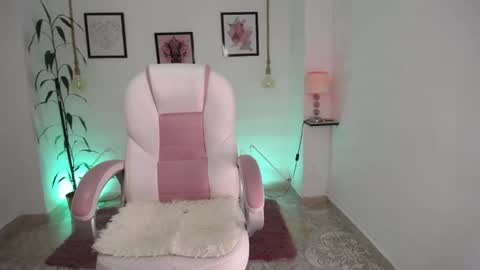 Danna online show from 05/08/26, 10:59