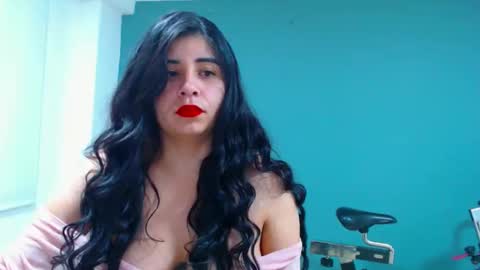 Snapshot of danna_rouses_ chatting on 03/29/26, 06:13 dannarouses online show from 03/29/26, 06:13