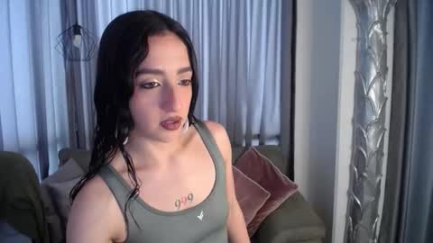 danna_wagner online show from 12/05/25, 01:09