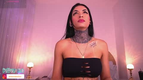 Danna Berlin  online show from 11/15/25, 07:21