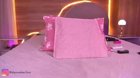 Danna Berlin  online show from 03/11/26, 07:53