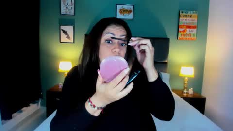 Snapshot of dannaboobsx chatting on 11/03/25, 12:35 Hilary online show from 11/03/25, 12:35