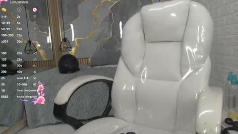 danna online show from 11/20/25, 08:19