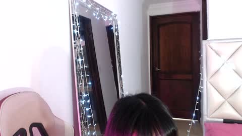 Snapshot of dannadoll69 chatting on 12/27/24, 06:42 Dannamunoz130 online show from 12/27/24, 06:42