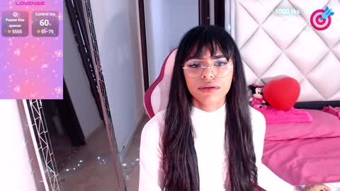 Snapshot of dannadoll69 chatting on 02/06/25, 11:54 Dannamunoz130 online show from 02/06/25, 11:54