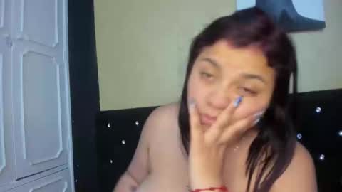 Danna Garza online show from 03/10/25, 10:37