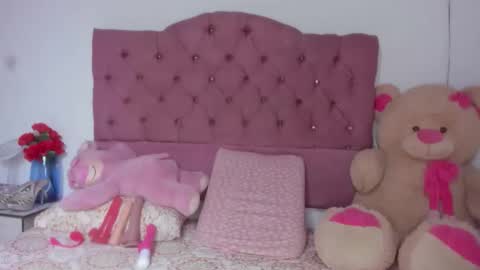 Danna Sofia jeins online show from 03/03/26, 01:50