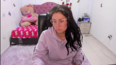 Danna Sofia jeins online show from 06/14/26, 07:05