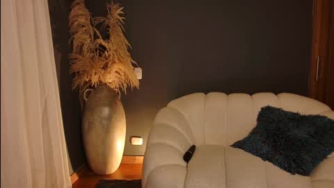 Danna online show from 01/10/25, 04:01