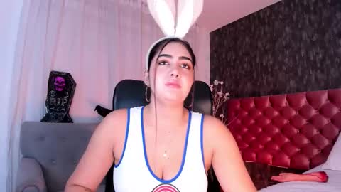 Snapshot of dannastaar chatting on 10/31/25, 03:02 Danna online show from 10/31/25, 03:02