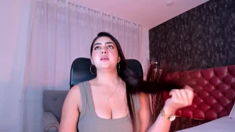 Snapshot of dannastaar chatting on 11/10/25, 03:00 Danna online show from 11/10/25, 03:00